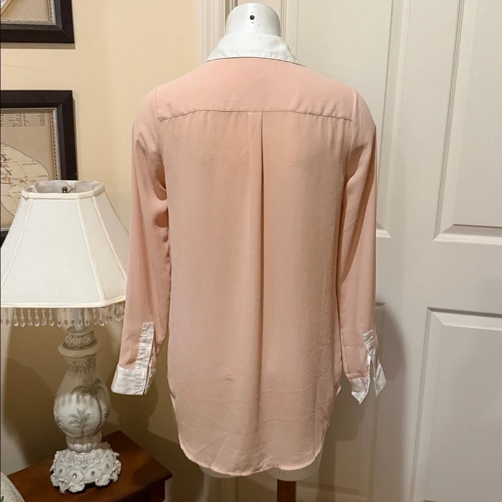 Free People Blouse Hidden Button Down Front. Size XS. Sheer Satin Trim. Pocket